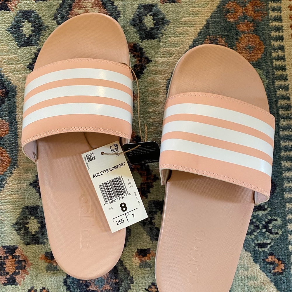 Adilette Comfort Slides